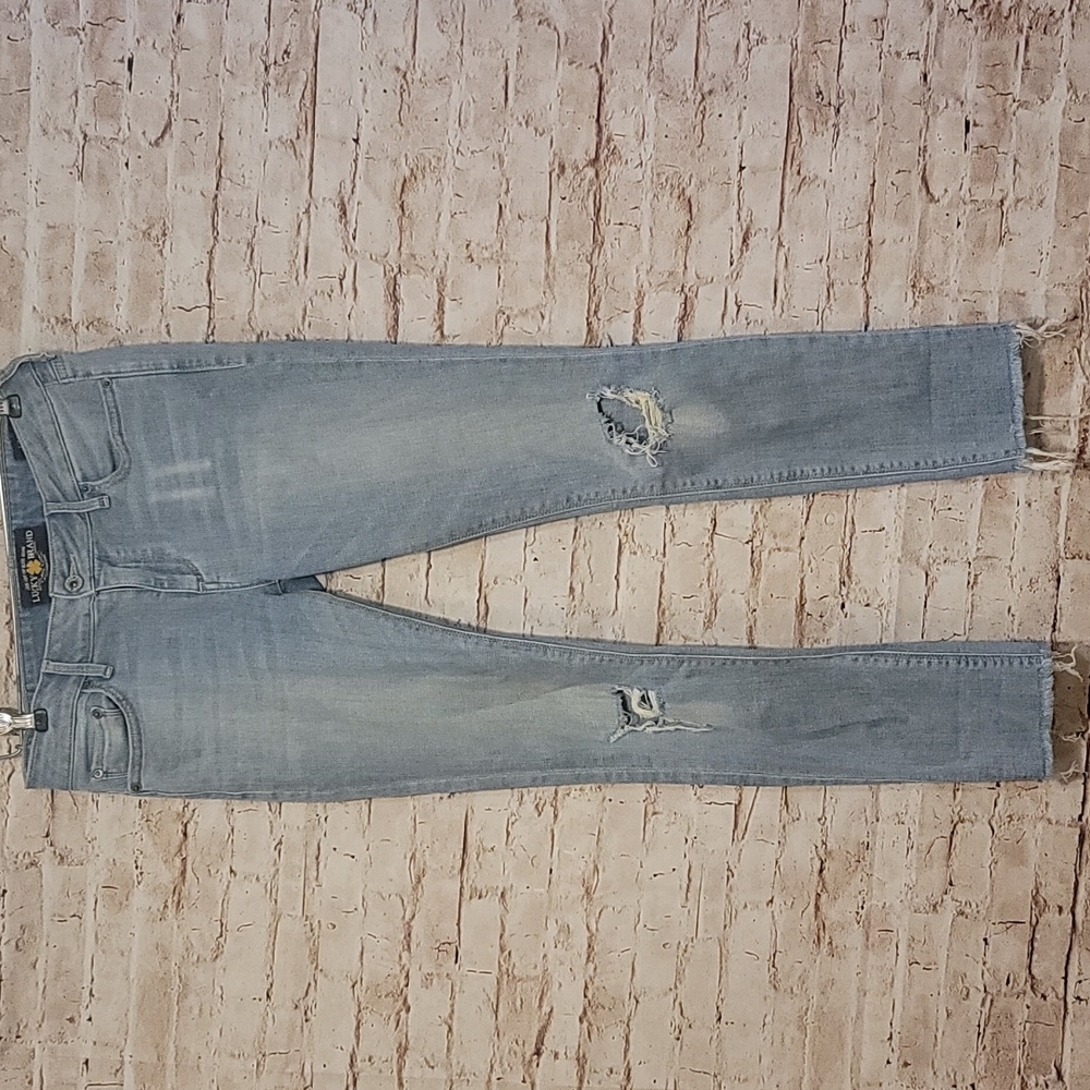 Excellent Lucky Brand distressed skinny jeans sz 26